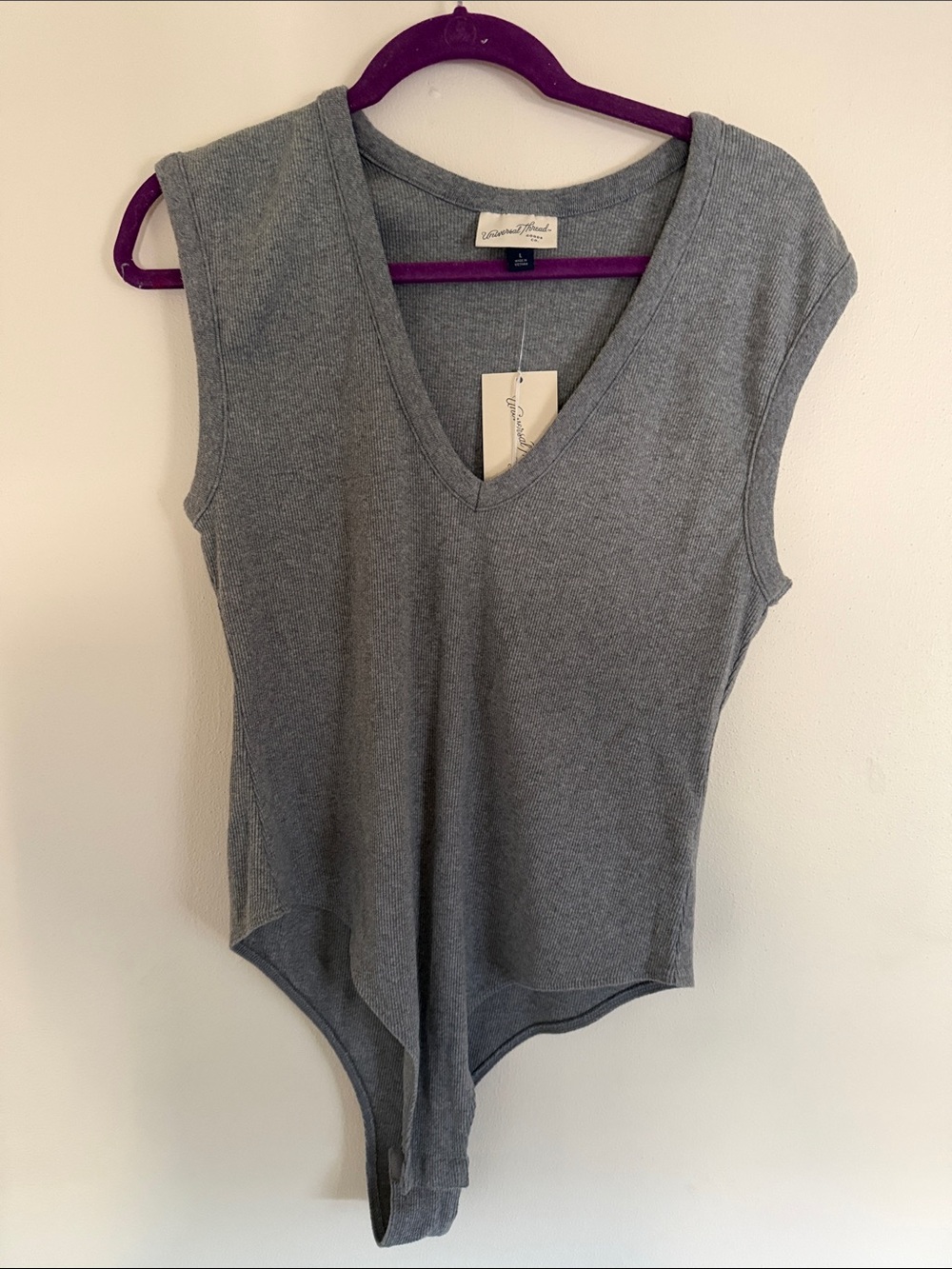Universal Thread Gray V-Neck Sleeveless Bodysuit
